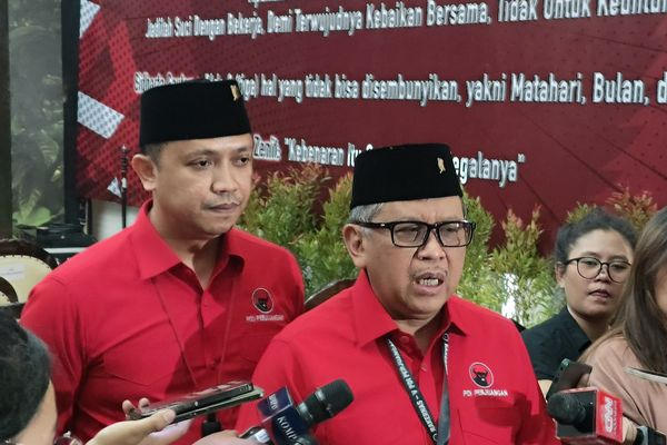 Soal Isu Jokowi dan Gibran ke Golkar, Hasto Kristiyanto: